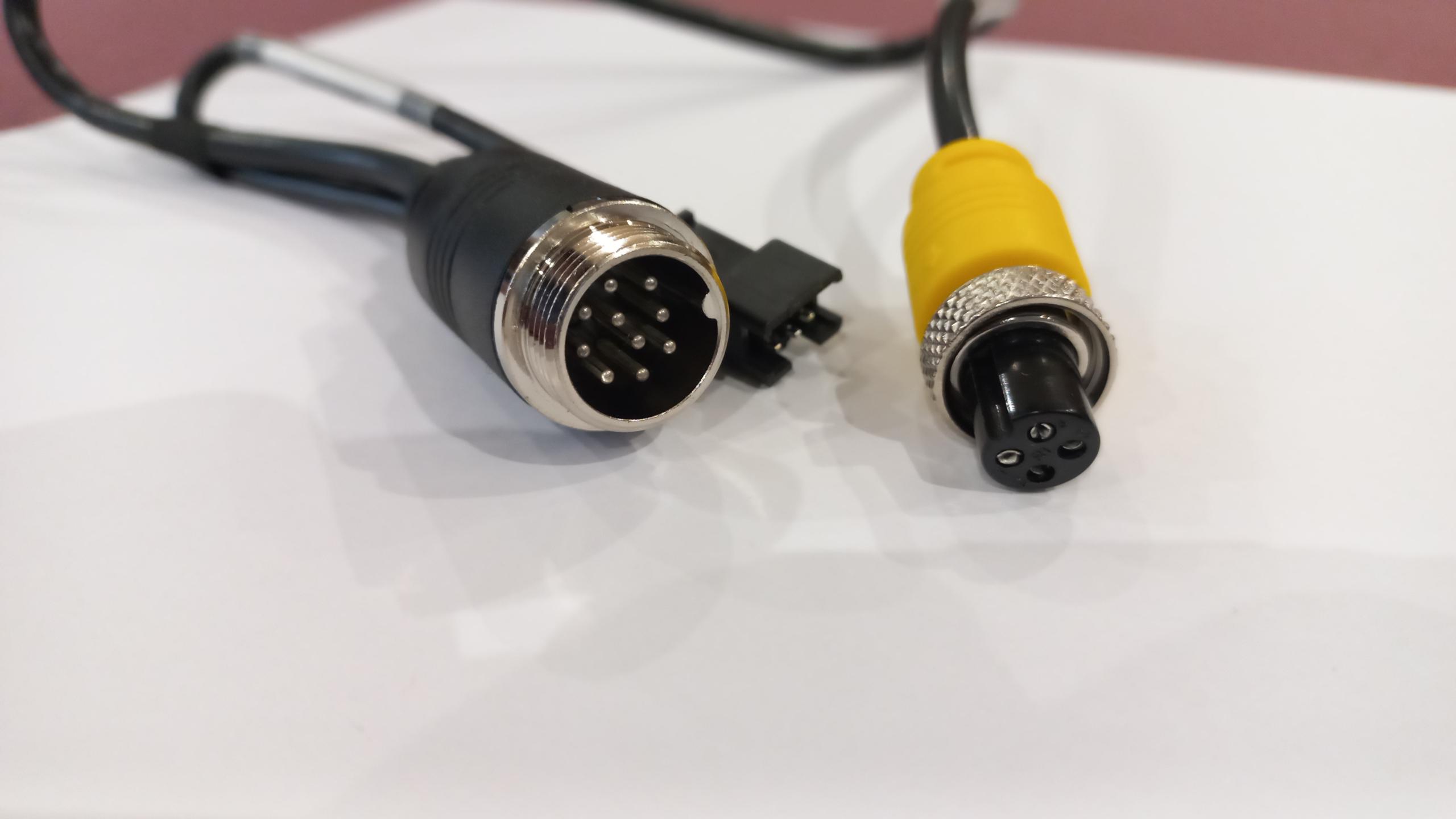 MDVR AV out conversion cable (10Pin to 4Pin AV Out)
